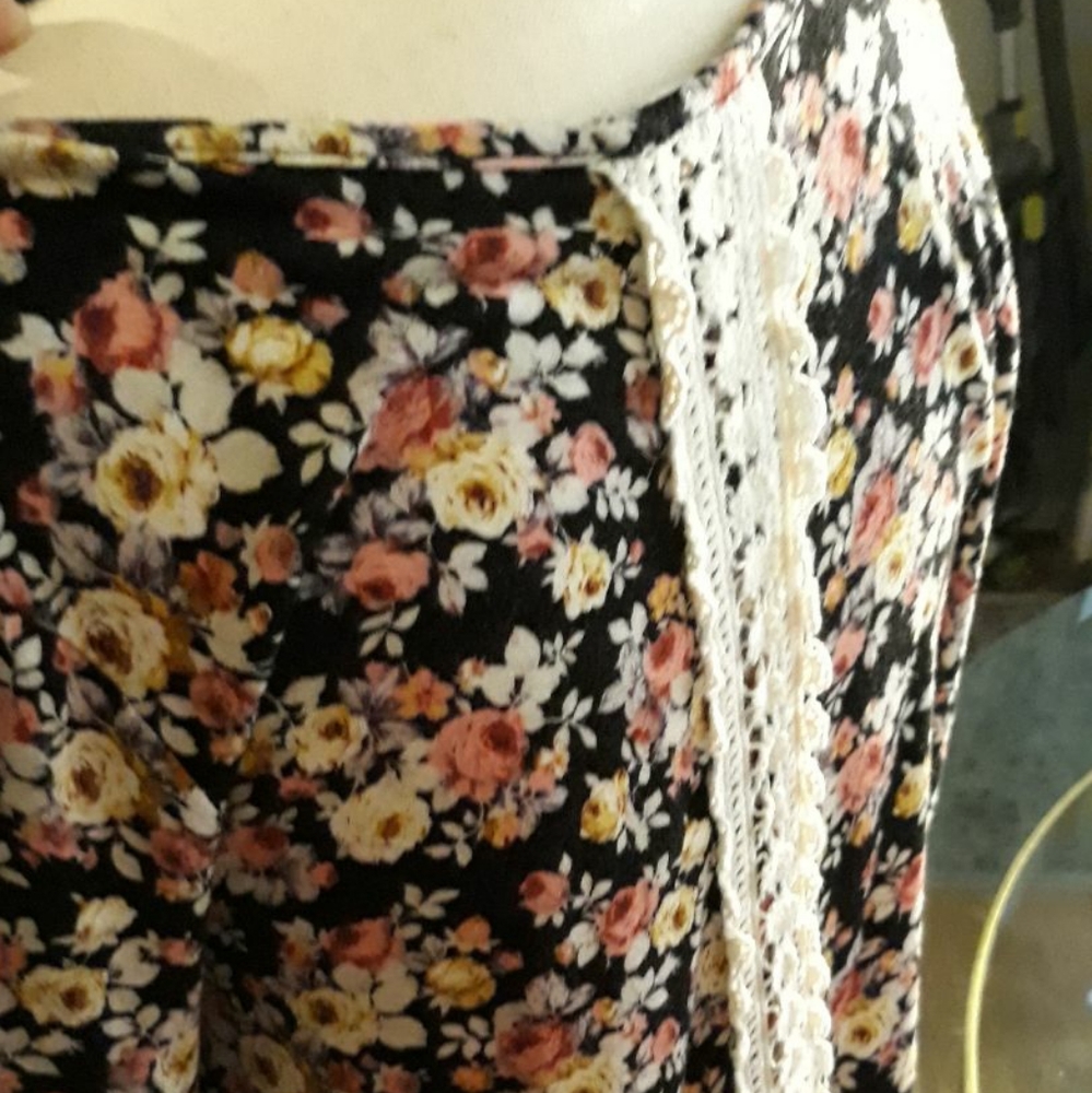 Blouse - Picture 4 of 5